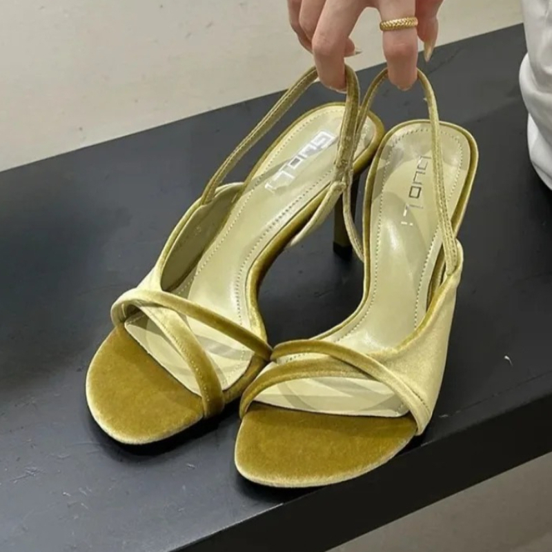 Luxury Lifestyle Products - Luxuriöse Samt-Damenschuhe mit Absatz, Offene Zehenpartie,